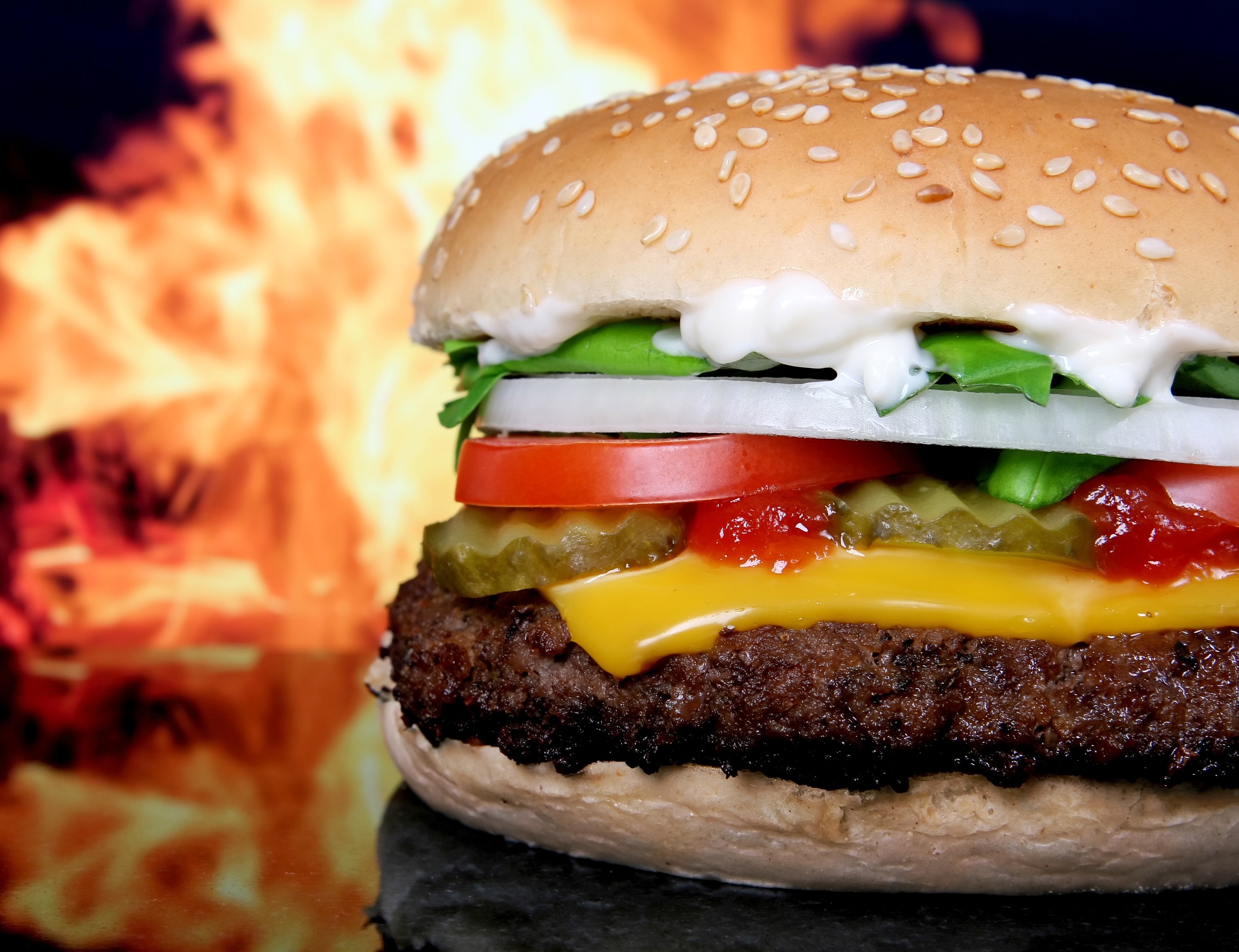 blur-buns-burger-161519.jpg