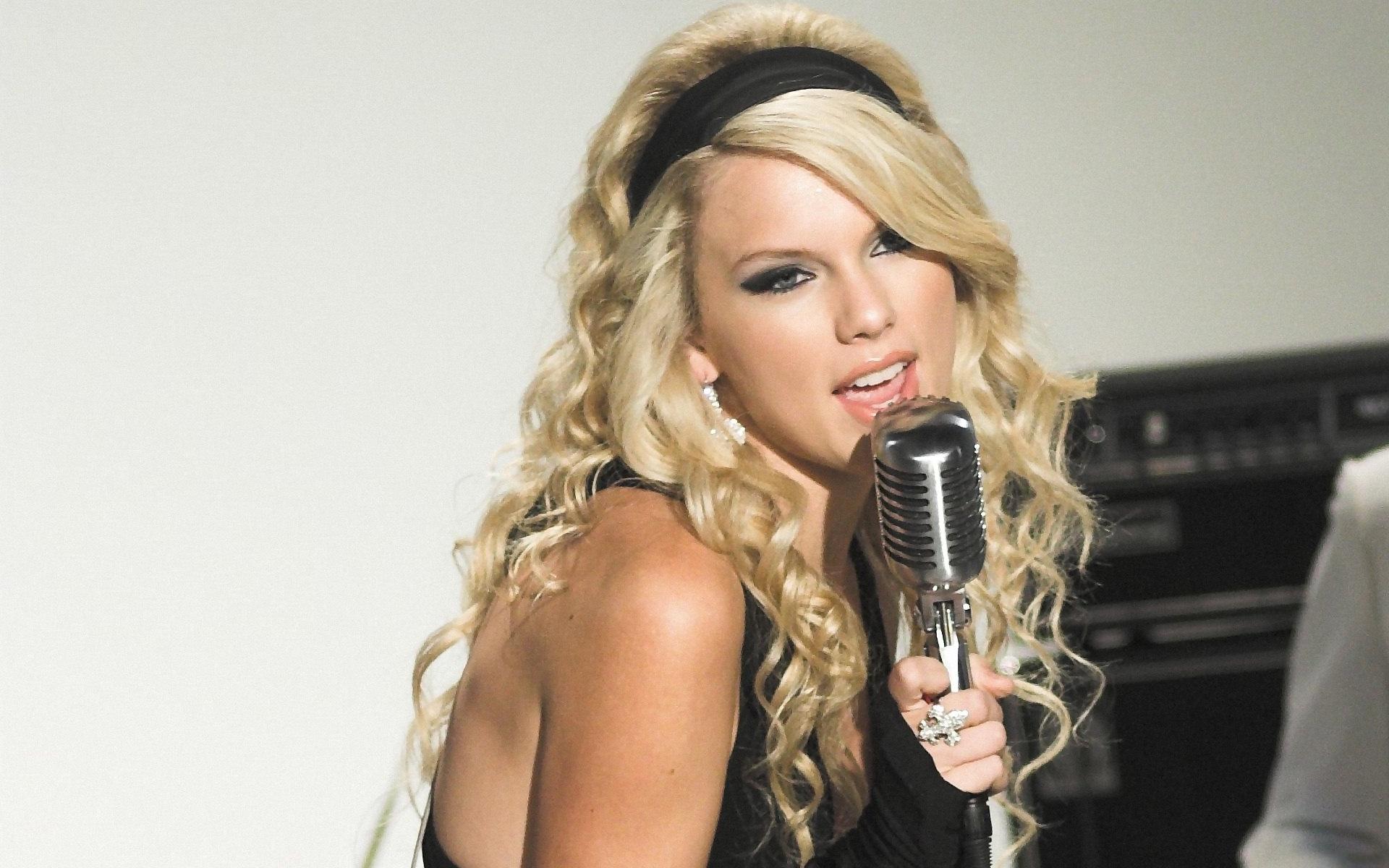 t-swift-taylor-swift-31852589-1920-1200.jpg