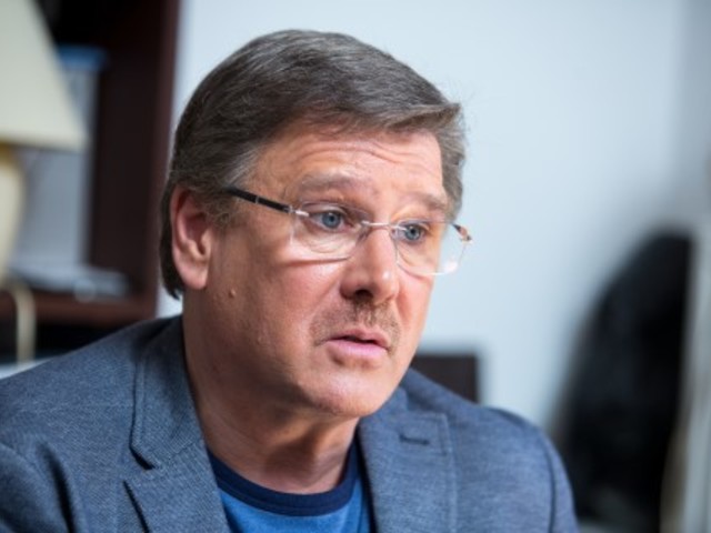 Válófélben van Kautzky Armand...