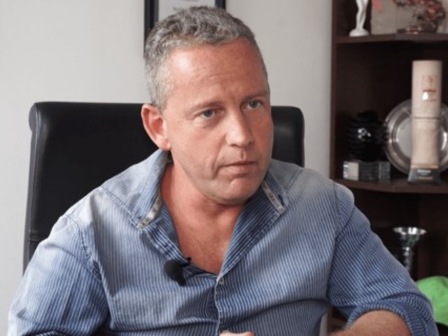 Sorra zárnak be a fitneszguru üzletei...