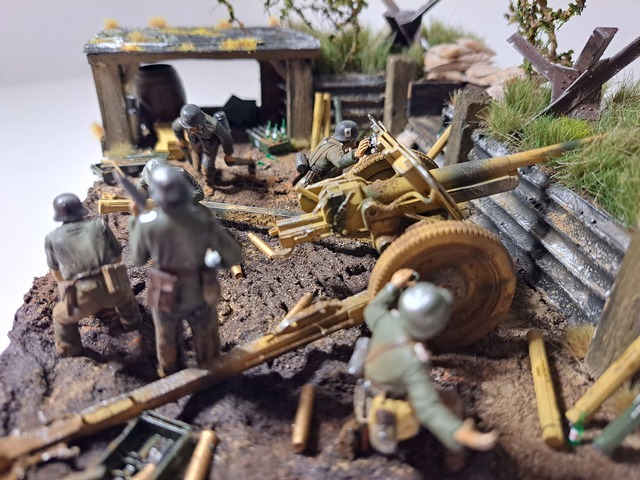 Német lövegállás - Diorama 1/35 méretben - Figurák, kiegészítők, Pa.K. 36 TELJES