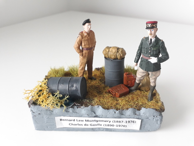Tábornok makett figura 1:35 - Mini dioráma (brit, francia)