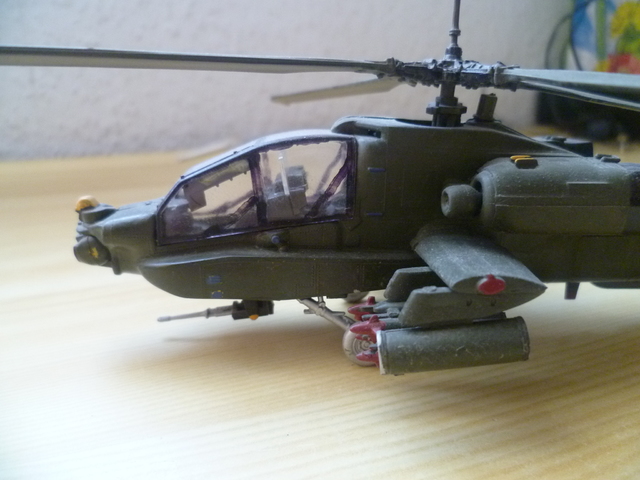 AH–64 Apache helikopter