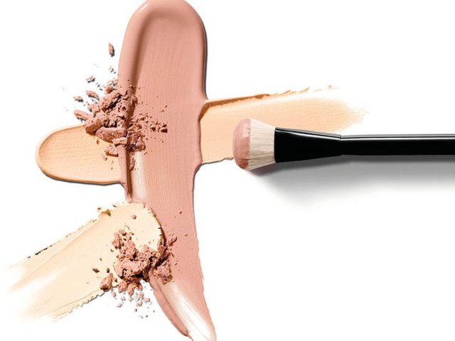 Megoldások alapozóra - Giorgio Armani