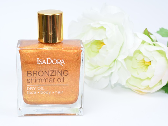 Bronzos csillogás, napozás nélkül - Teszteltem az IsaDora BRONZING shimmer olaját