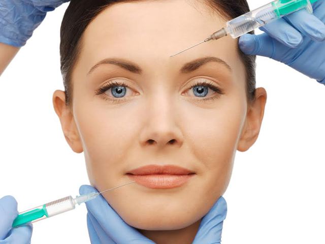 Ránckisimítás: botox kontra hialuronsavas töltők