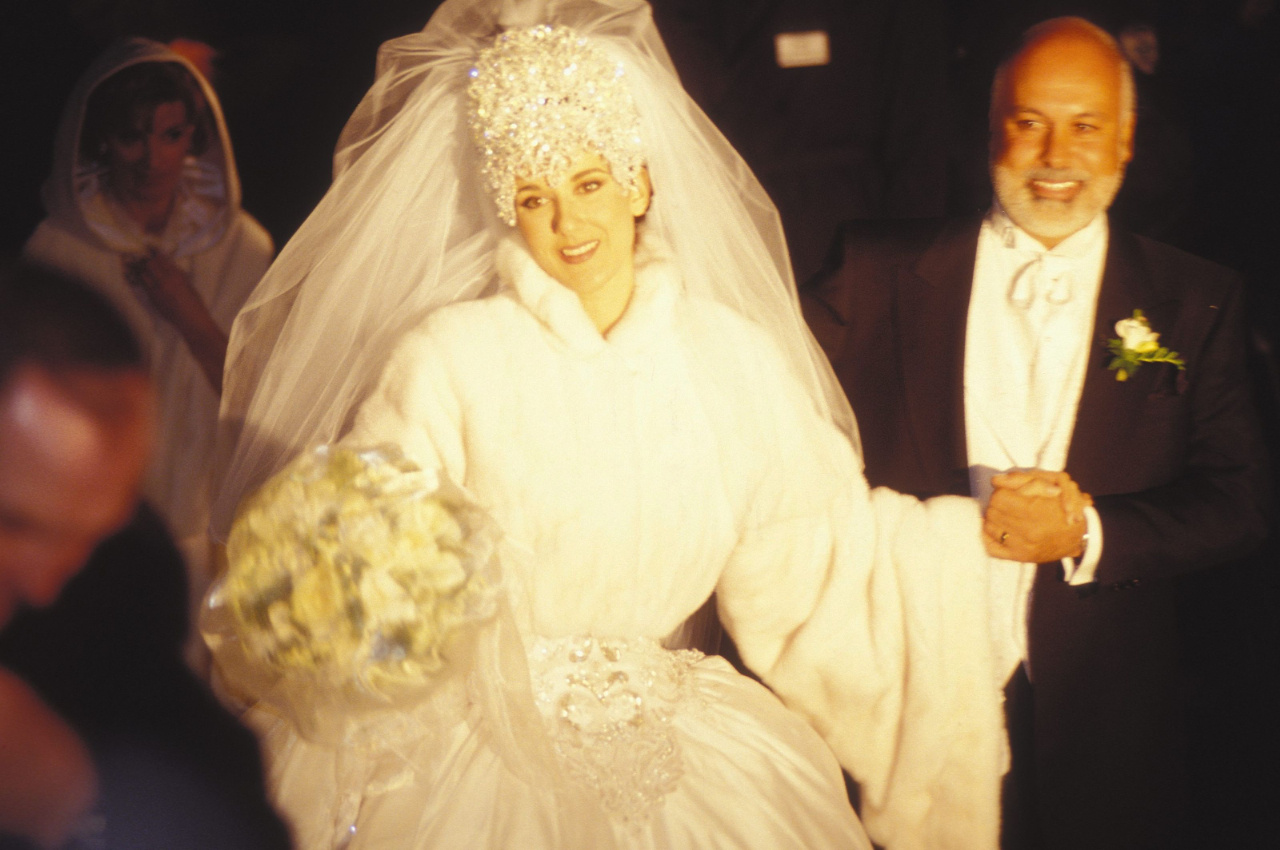 1466284122-1466198355-1996-celine-dion-and-rene-angelil-wedding-dress.jpg