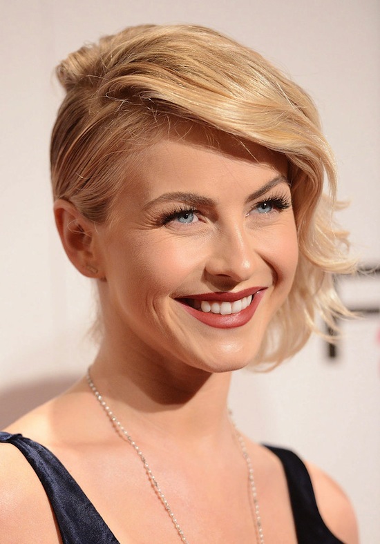 tuzott1_julianne_hough.jpg