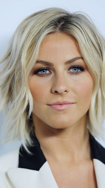 julianne-hough-smokey_eye.jpg