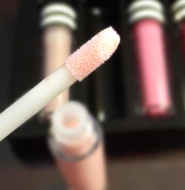 mac nocturnals lip gloss pink teszt (12).JPG