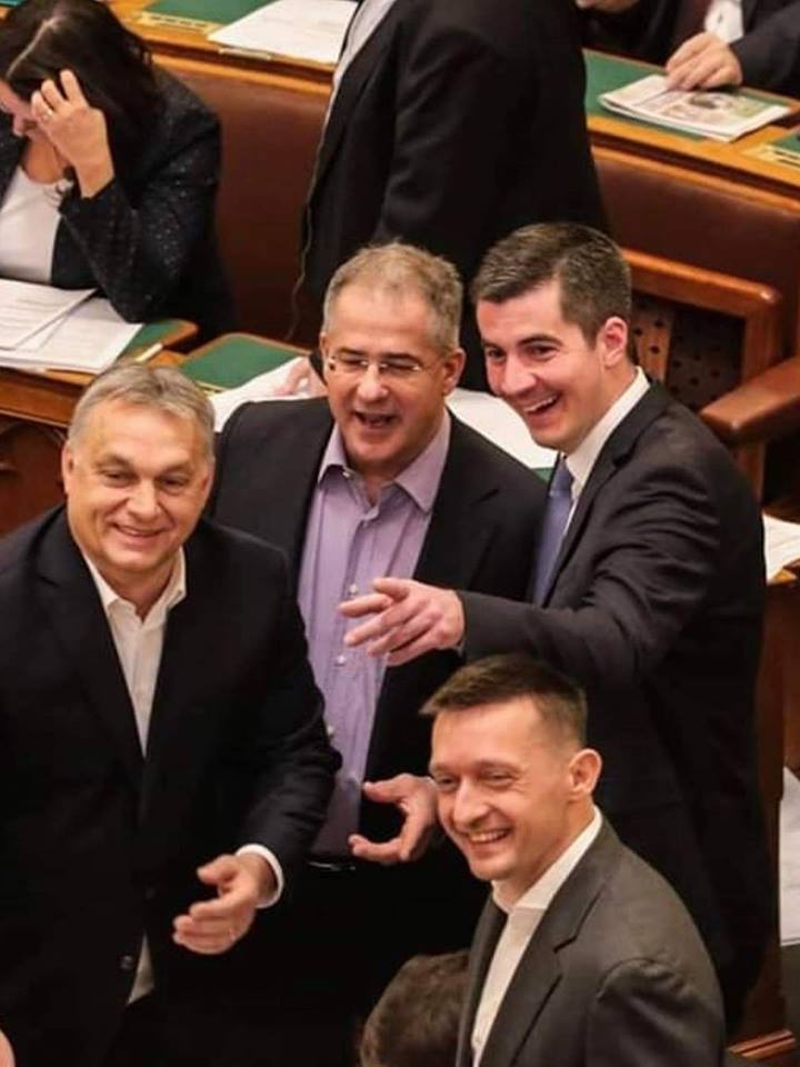 orban-kosa-rogan-rohognek.jpg