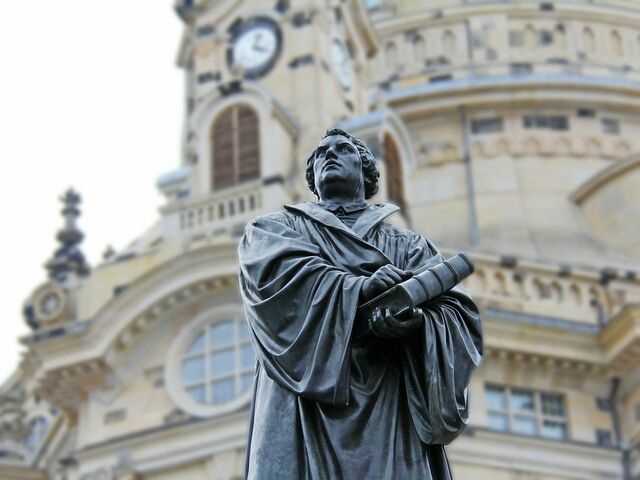 Luther Márton 1517. október 31. - Reformáció
