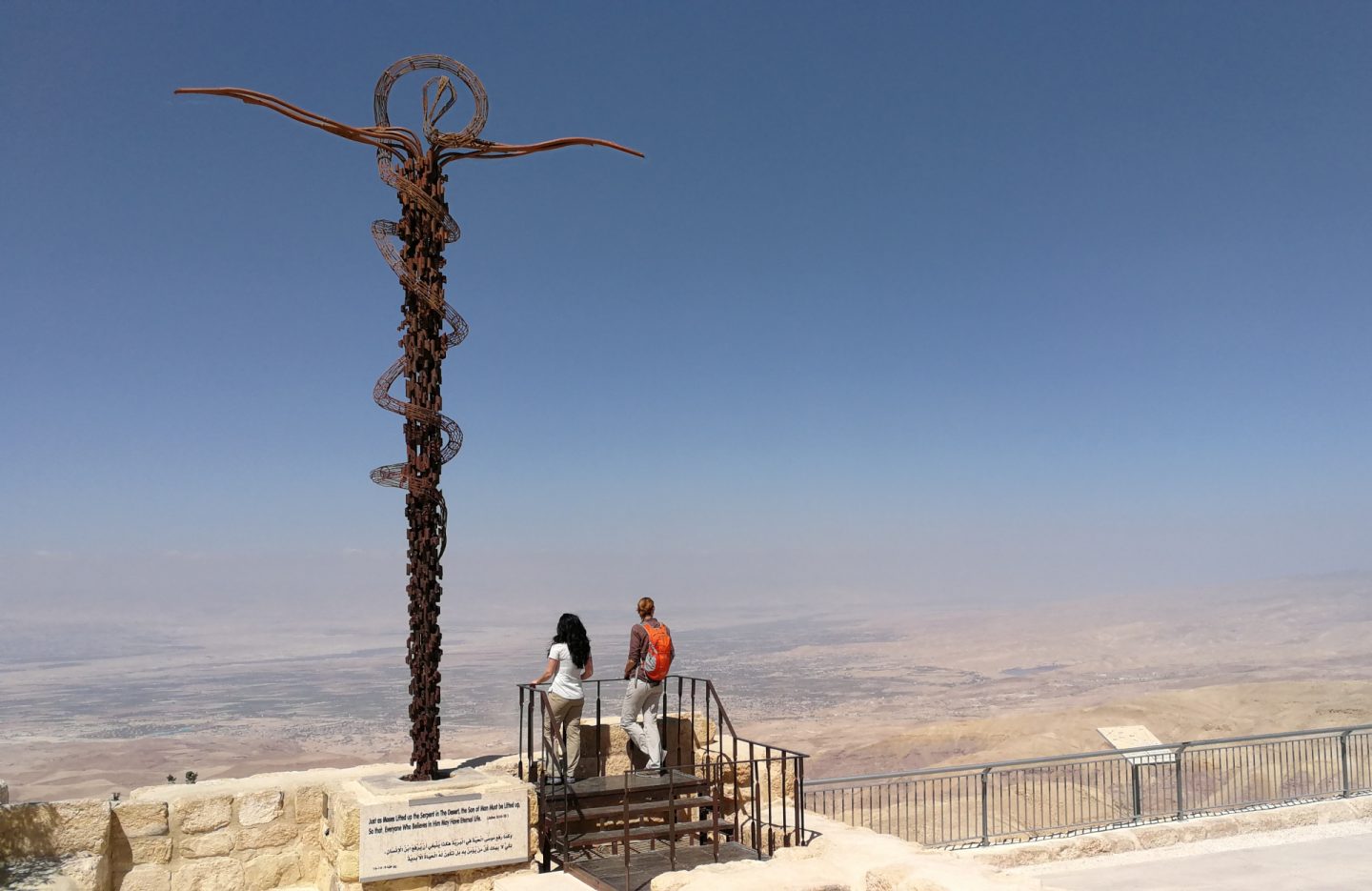 nebo-hegy_biblia_tejjel_mezzel_folyo_kanaan_2.jpg