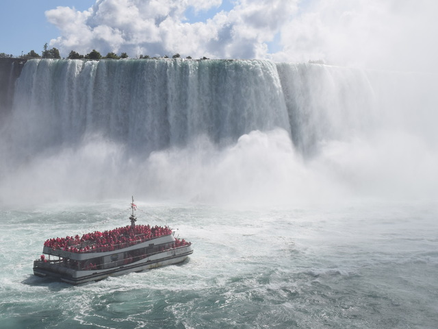 Tudtad, hányan "győzték le" a Niagara vízesést?