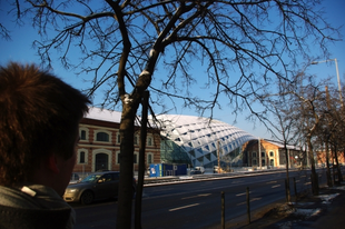 Budapesti CET: óriásbálna belülről