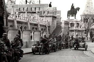 Krími helyzet, dughagyma és nemzetgyalázás − ilyen volt a német megszállás napja