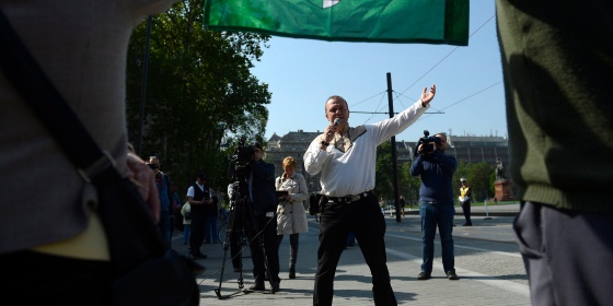 Gaudi-Nagy_Tamas_EU_Kossuth_ter_hazaarulok_Jobbik.jpg