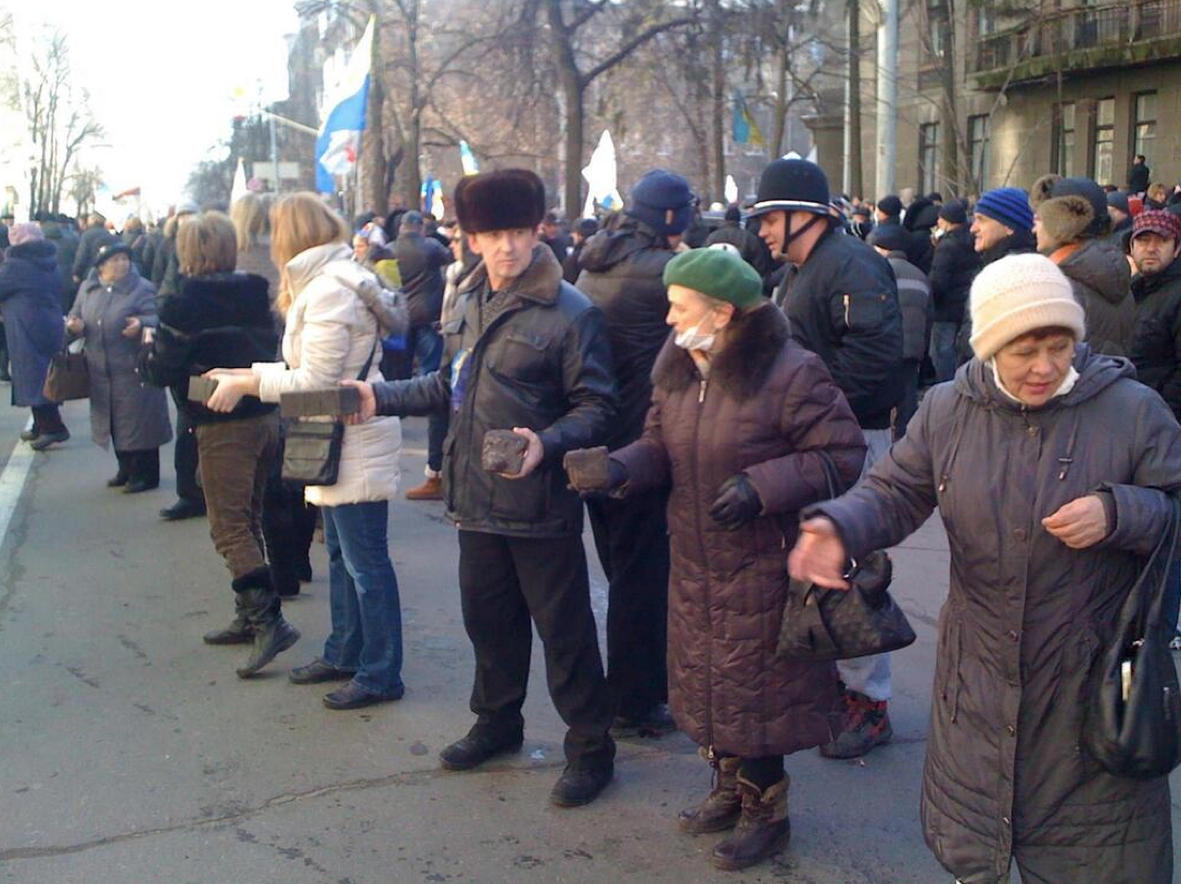 Képernyőfotó 2014-02-19 - 3.38.43.png