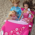 Száguldás... Barbie és a sportautó