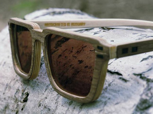 Egyedi, kézzel készített fa napszemüvegek kis hazánkból – Rozi Sunglasses