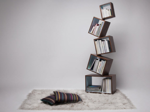 Bizonytalan egyensúly - Equilibrium Bookcase