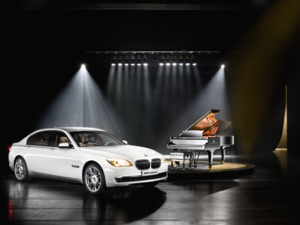 Legendák szimbiózisa - Steinway+BMW= Individual 7