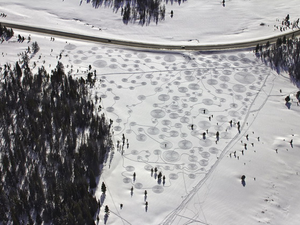 Sonja hipnotikus hórajzokat topogott