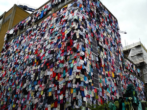 10 000 ruha az újrahasznosításért