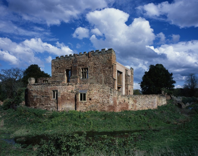Astley-Castle-03-800x633.jpg