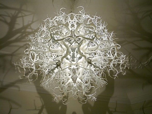 Chandelier02_resize.jpg