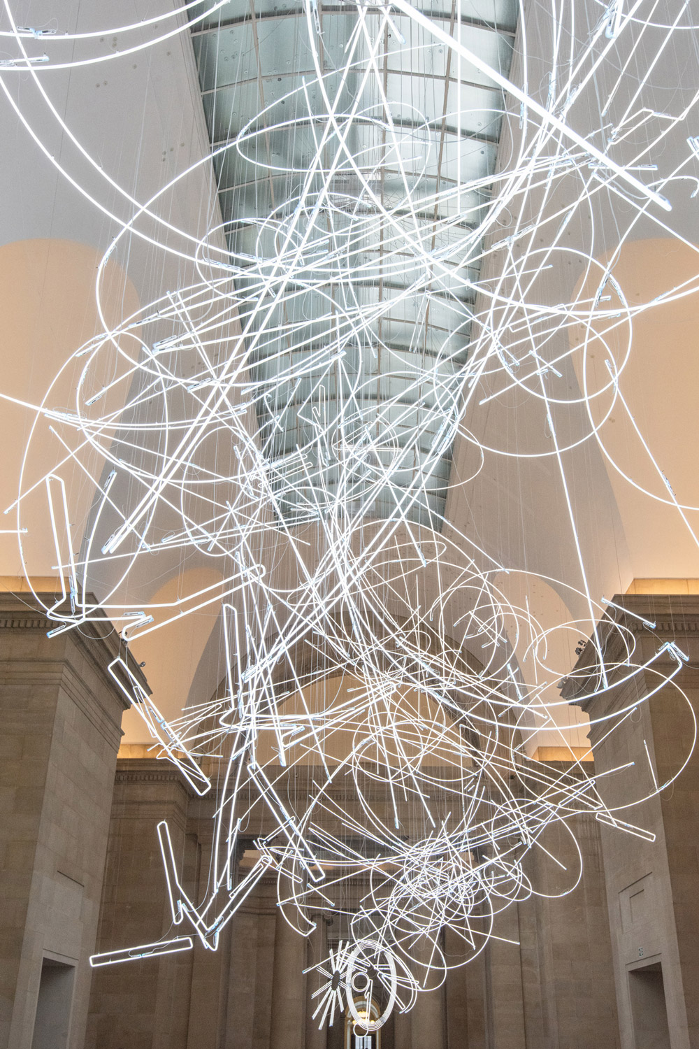Döbbenetes neonfirkák a Tate Britainben