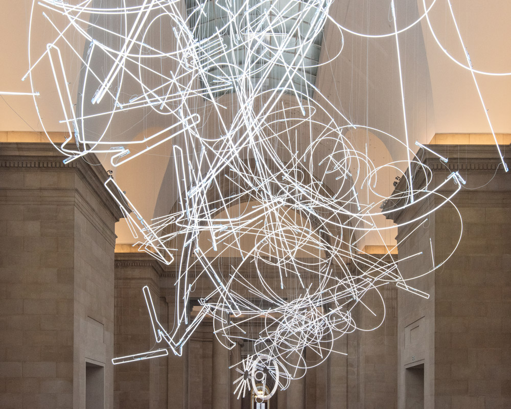 cerith_wyn_evans02.jpg