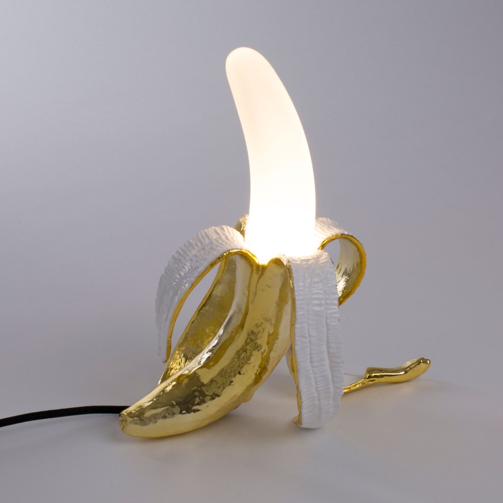 seletti-banana-lamp05.jpg