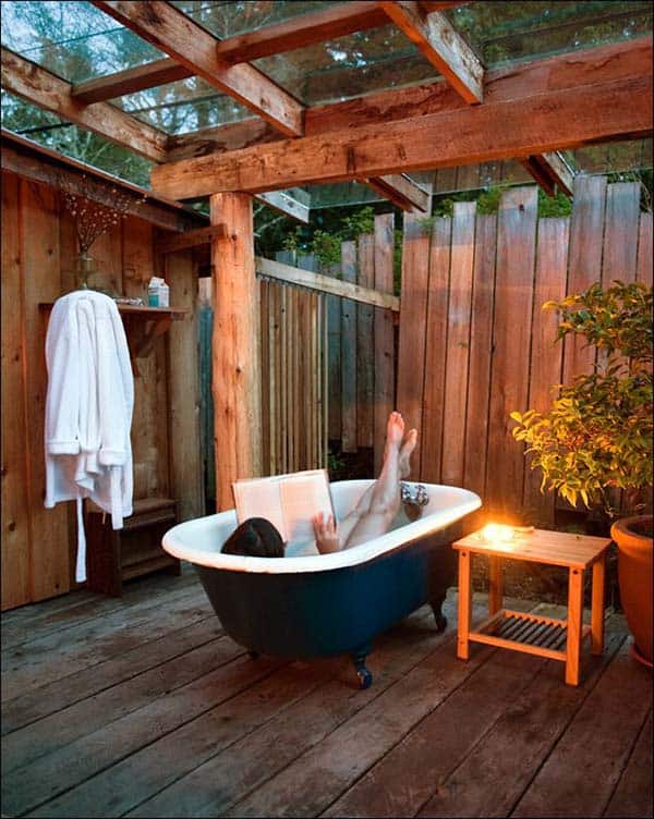 awesome-outdoor-bathrooms-22-1-kindesign.jpg