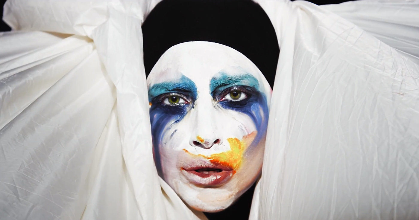 lady_gaga_applause_1.jpg