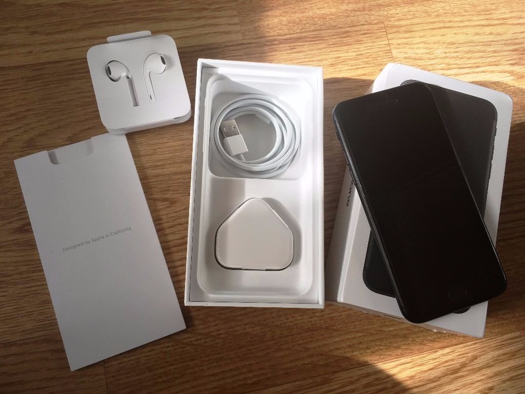 postadsuk_com-1-iphone-7-32gb-matte-black-boxed-ee-network-530-cash-sale-only-no-offers-no-swaps-west-yorkshire.jpg