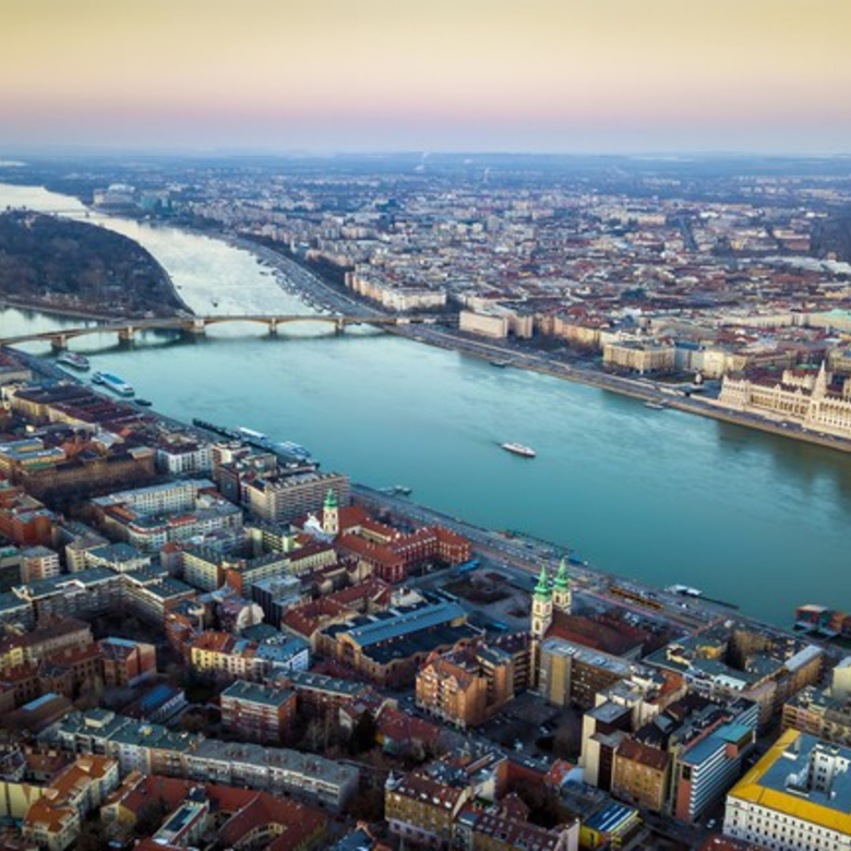 Ezek a külföldiek veszik a legtöbb ingatlant Budapesten!