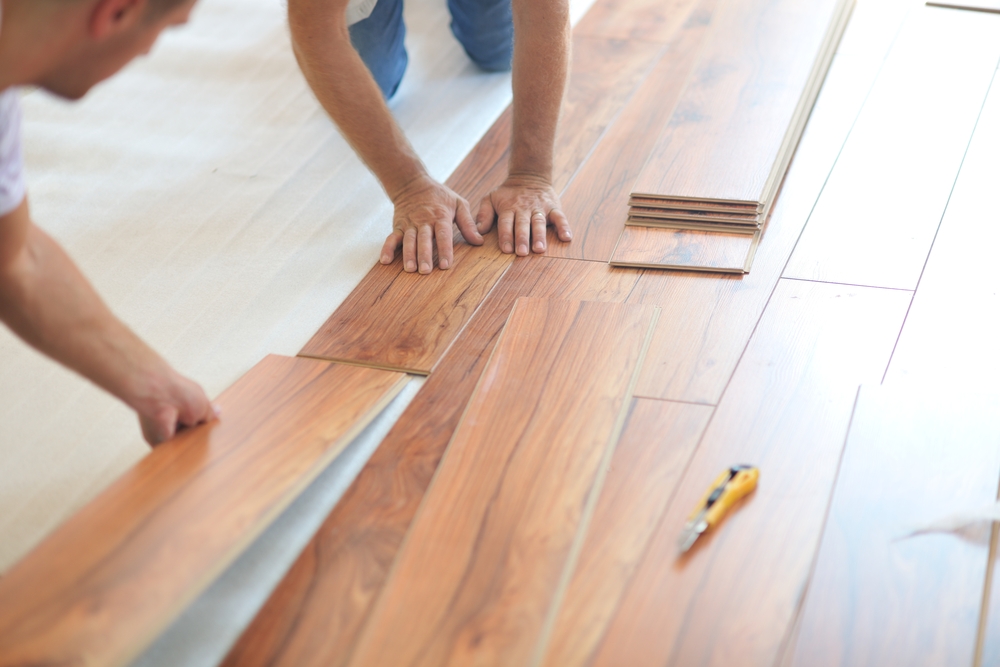 installing-laminate-flooring.jpg
