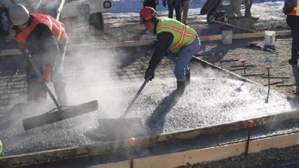 pouring-concrete-in-winter-cold-weather-concrete-pouring-hot-water-concrete-mix-gtalandscaping_com.jpg