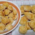 Sós - sajtos tekercs, lekváros bukta, eper, szilvásgombóc, gesztenyekrémes szelet, hársvirág, kókuszso,