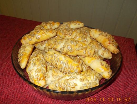 napraforgomagos-croissant.jpg