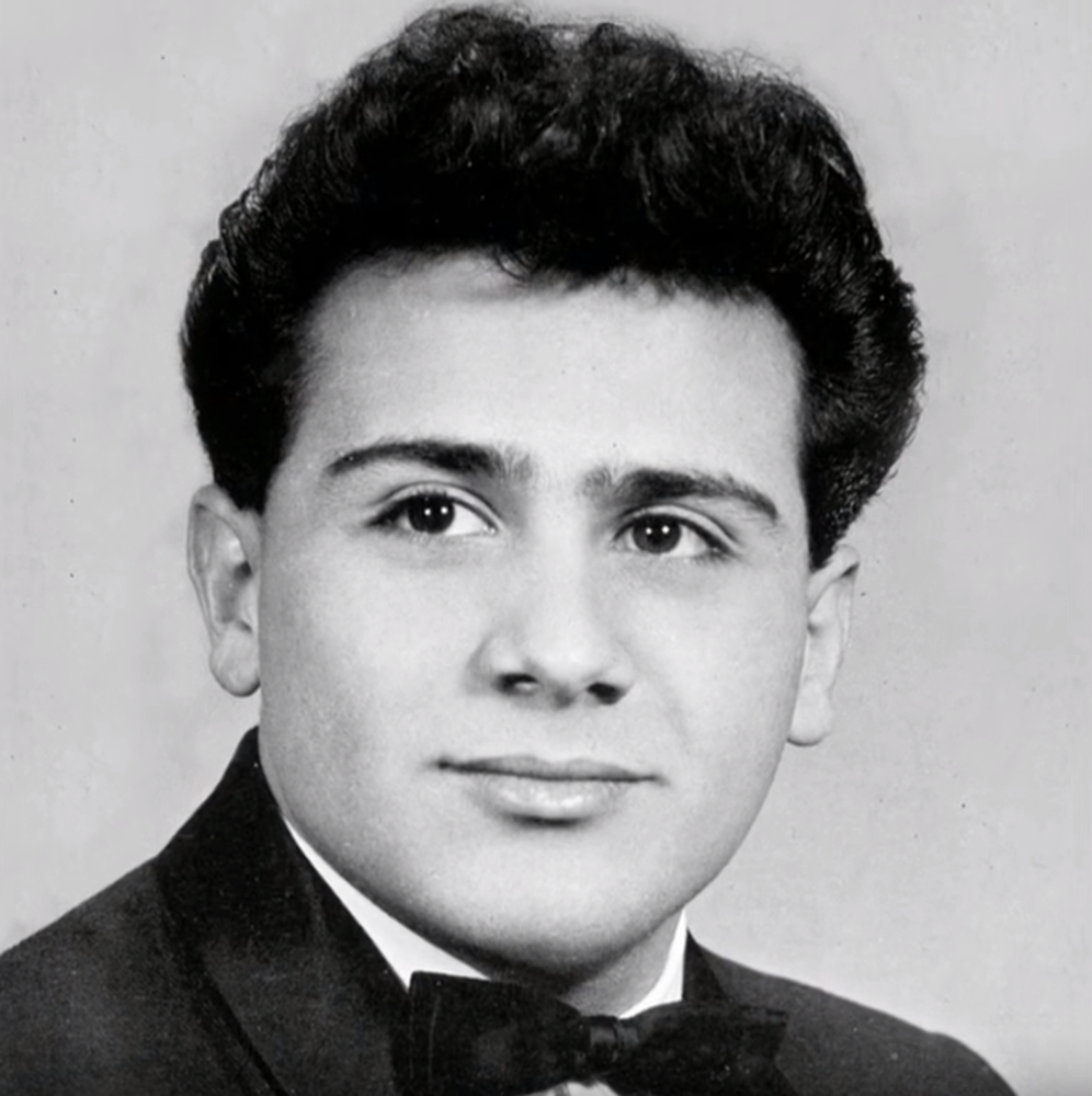 Danny DeVito suliban, 1961-ben