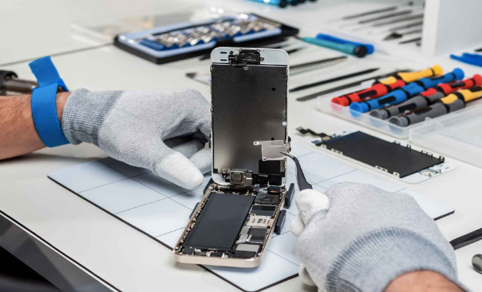 Megbízható forrásból származó használt iPhone-ok: Miért éri meg az iON Store-t választani?