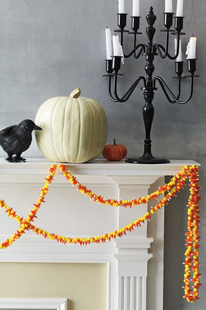 diy-candy-corn-decorations-candy-garland-1597249729.jpg