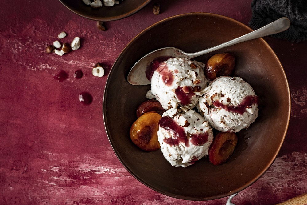 roasted-plums-ice-cream-with-chopped-hazelnut.jpg