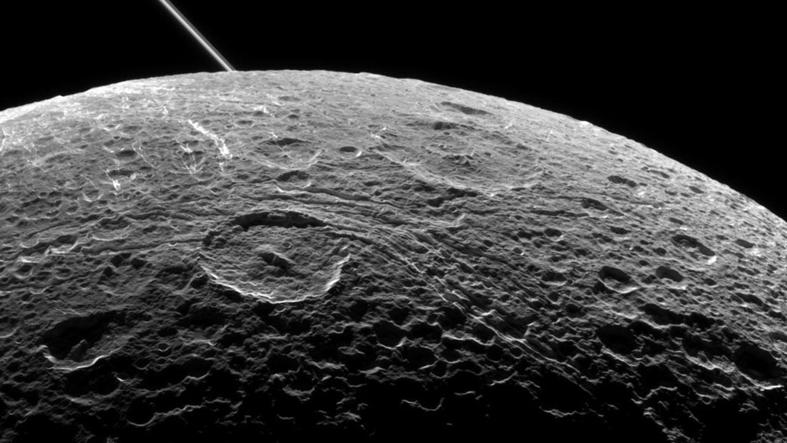 cassini20150813-16_dione.jpg