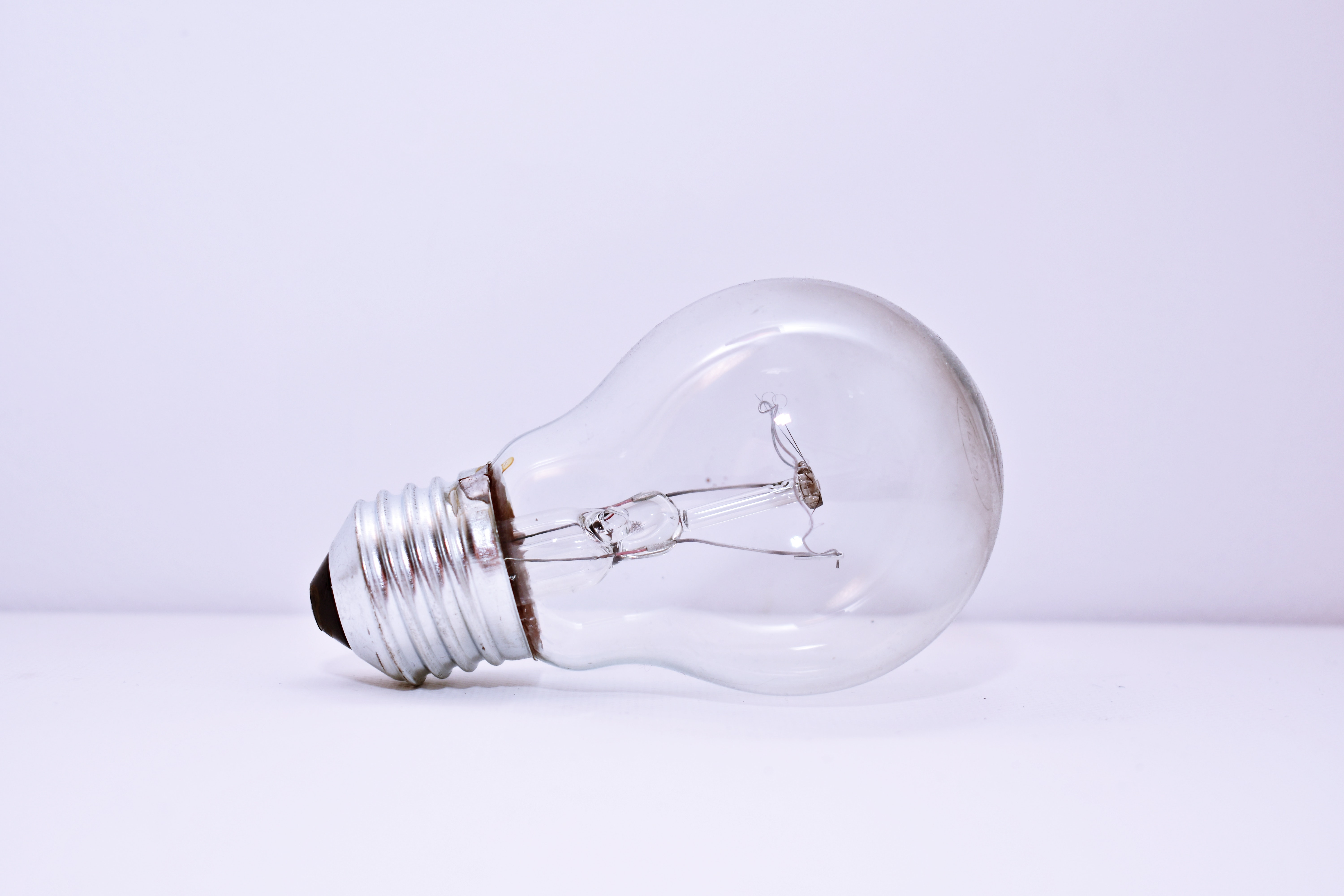 bulb-glass-item-light-bulb-1616472.jpg