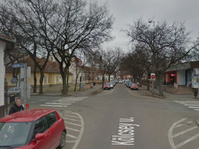 Késik a forgalomszabályozás, ismét baleset történt a Kölcsey-Eötvös utcák kereszteződésében !