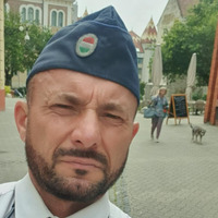 Nem orvos és nem mentős – de mégis többször életet mentett az utcán a pécsi közterület-felügyelő