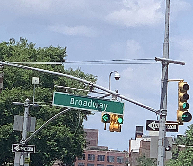 lukacs_melinda_broadway_1.png
